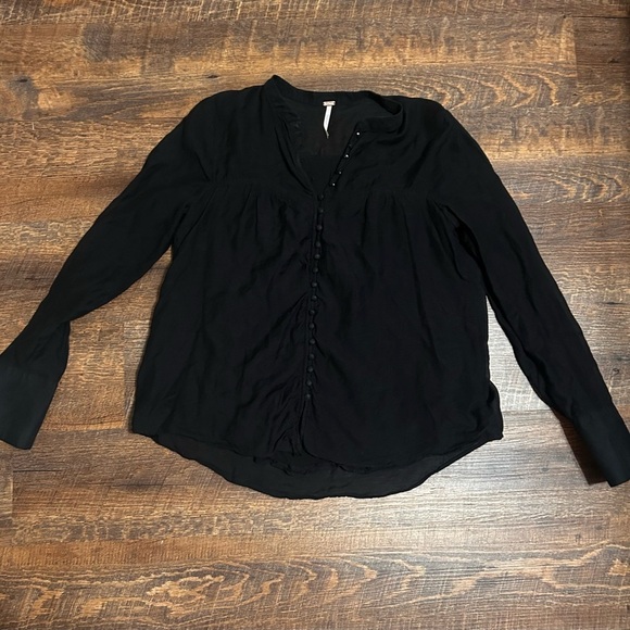 Free People Women’s Blouse Size XS Black Sheer Top Button Up Lined Silk Blend - Picture 2 of 5
